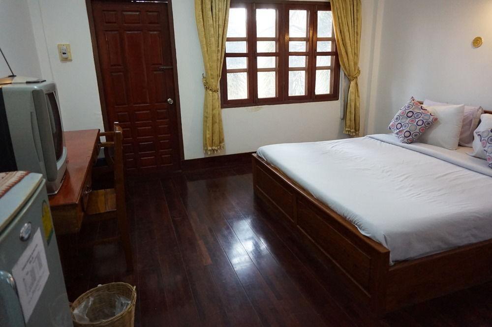 Champasak Palace Hotel Pakse Exterior photo