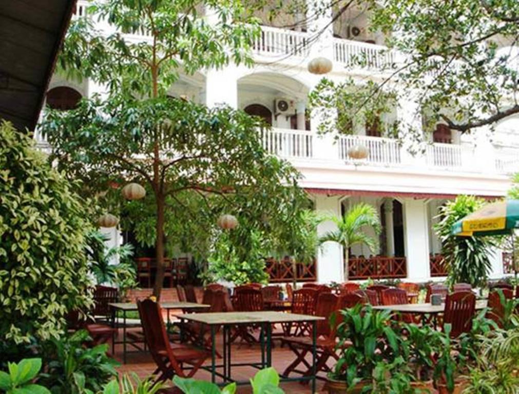 Champasak Palace Hotel Pakse Exterior photo
