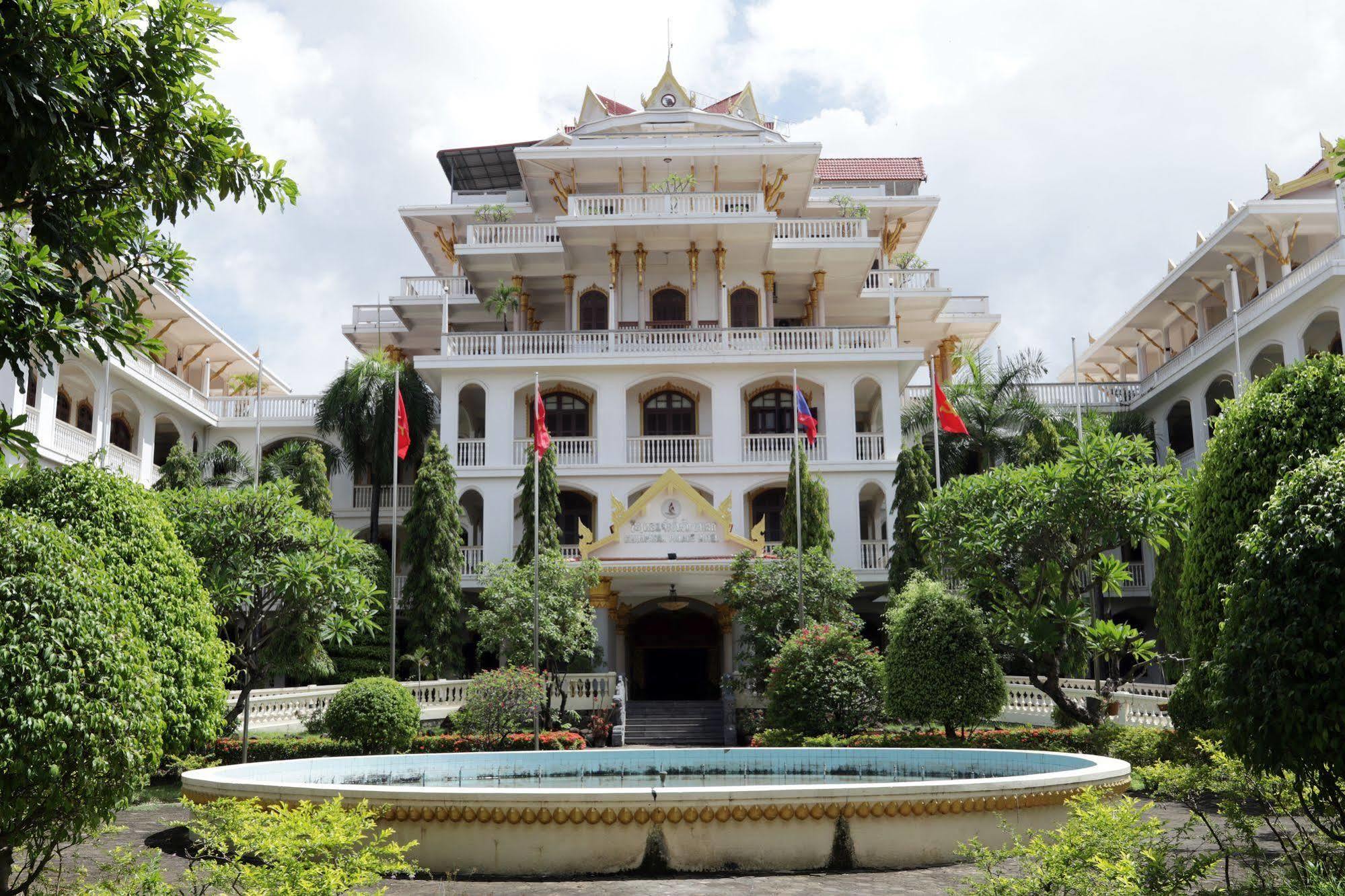 Champasak Palace Hotel Pakse Exterior photo