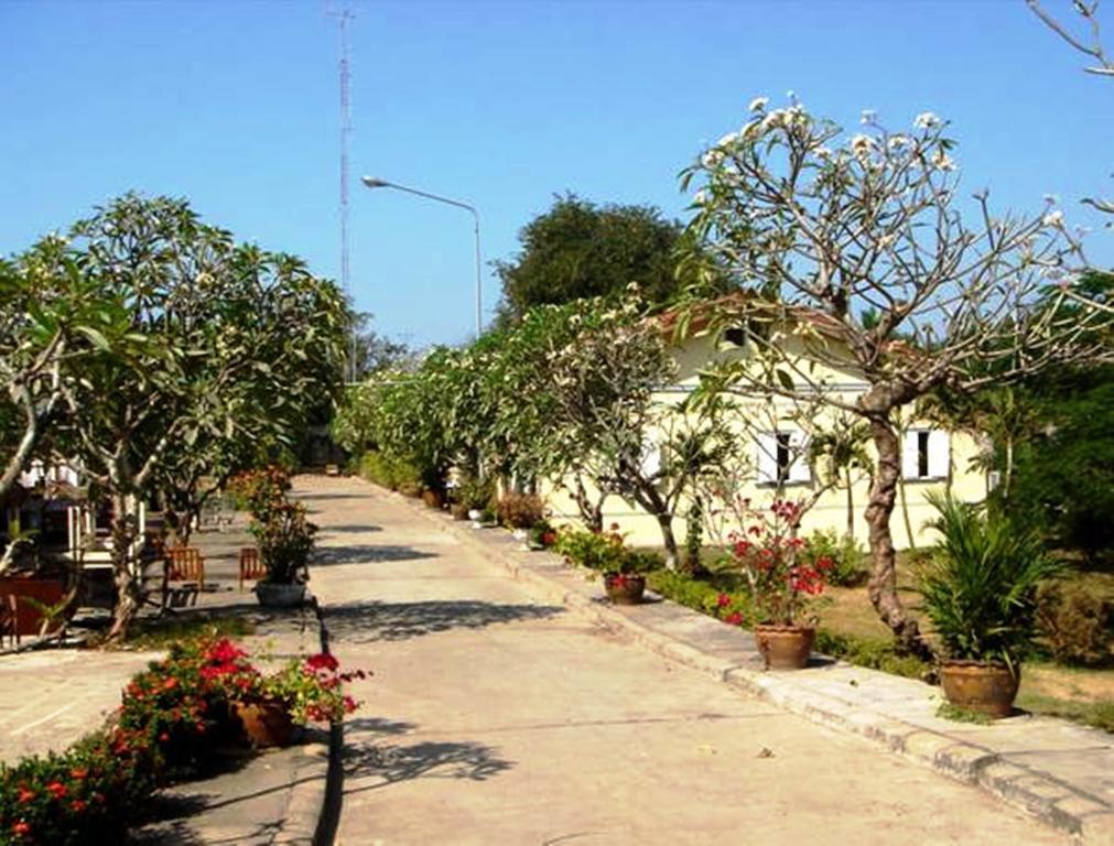 Champasak Palace Hotel Pakse Exterior photo