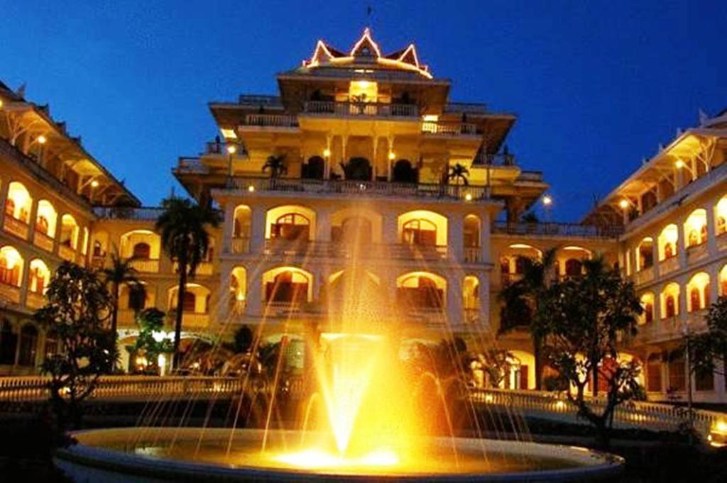 Champasak Palace Hotel Pakse Exterior photo